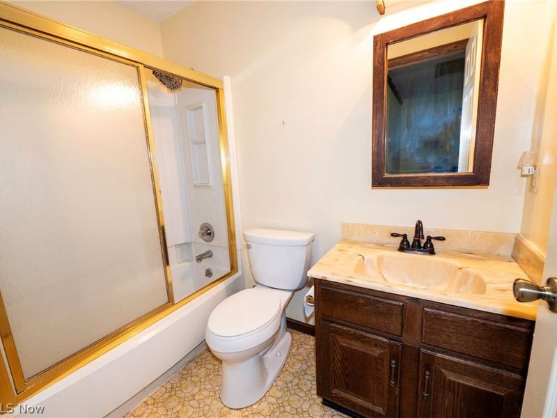 241 Kent Circle NE, New Philadelphia, OH 44663 Photo 19