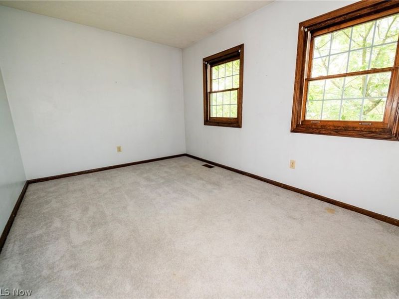 241 Kent Circle NE, New Philadelphia, OH 44663 Photo 22