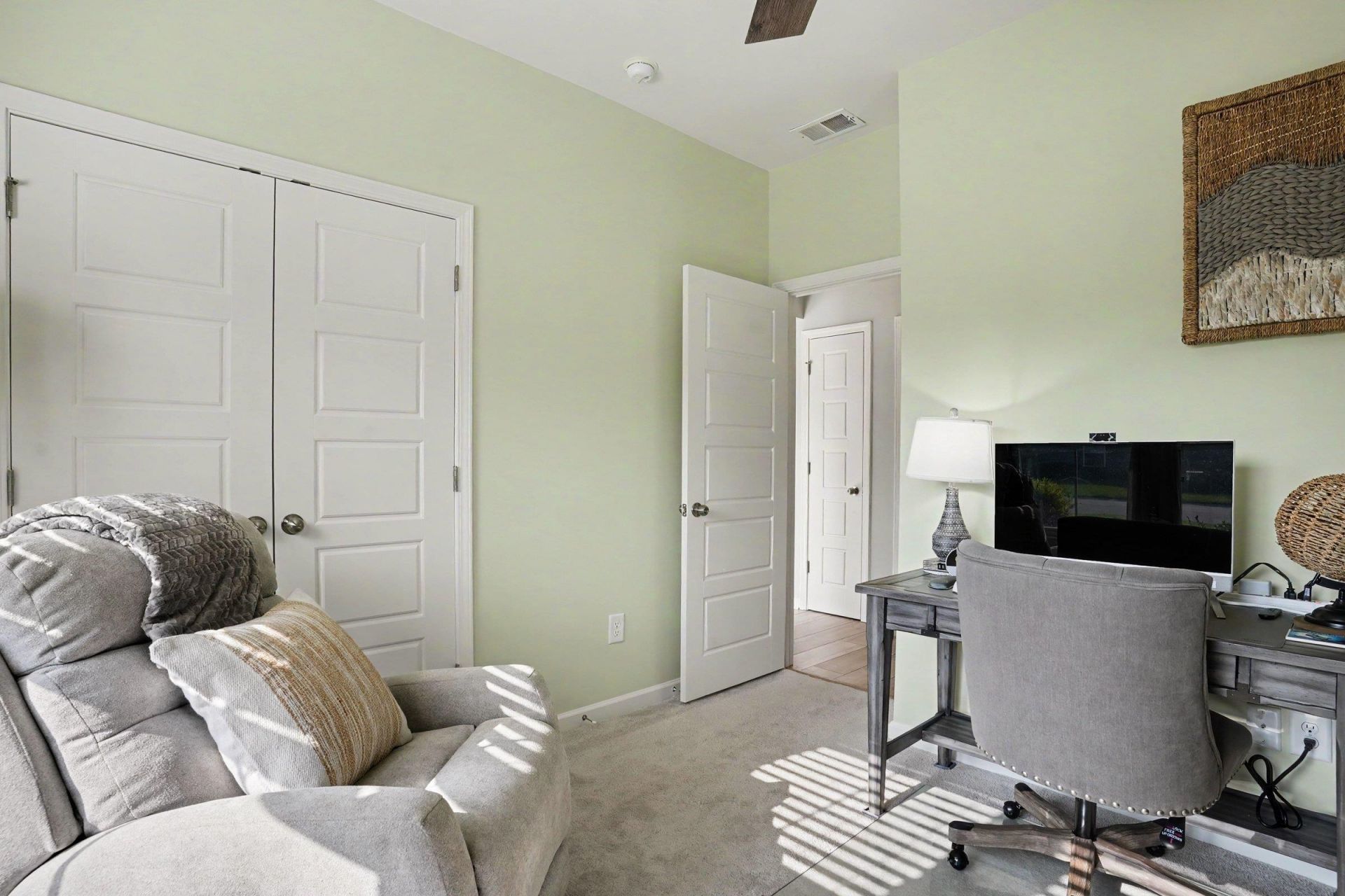 16 Costa Ct. Photo 13