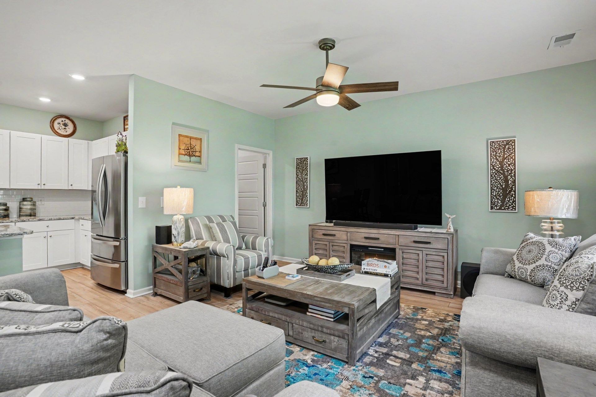 16 Costa Ct. Photo 5