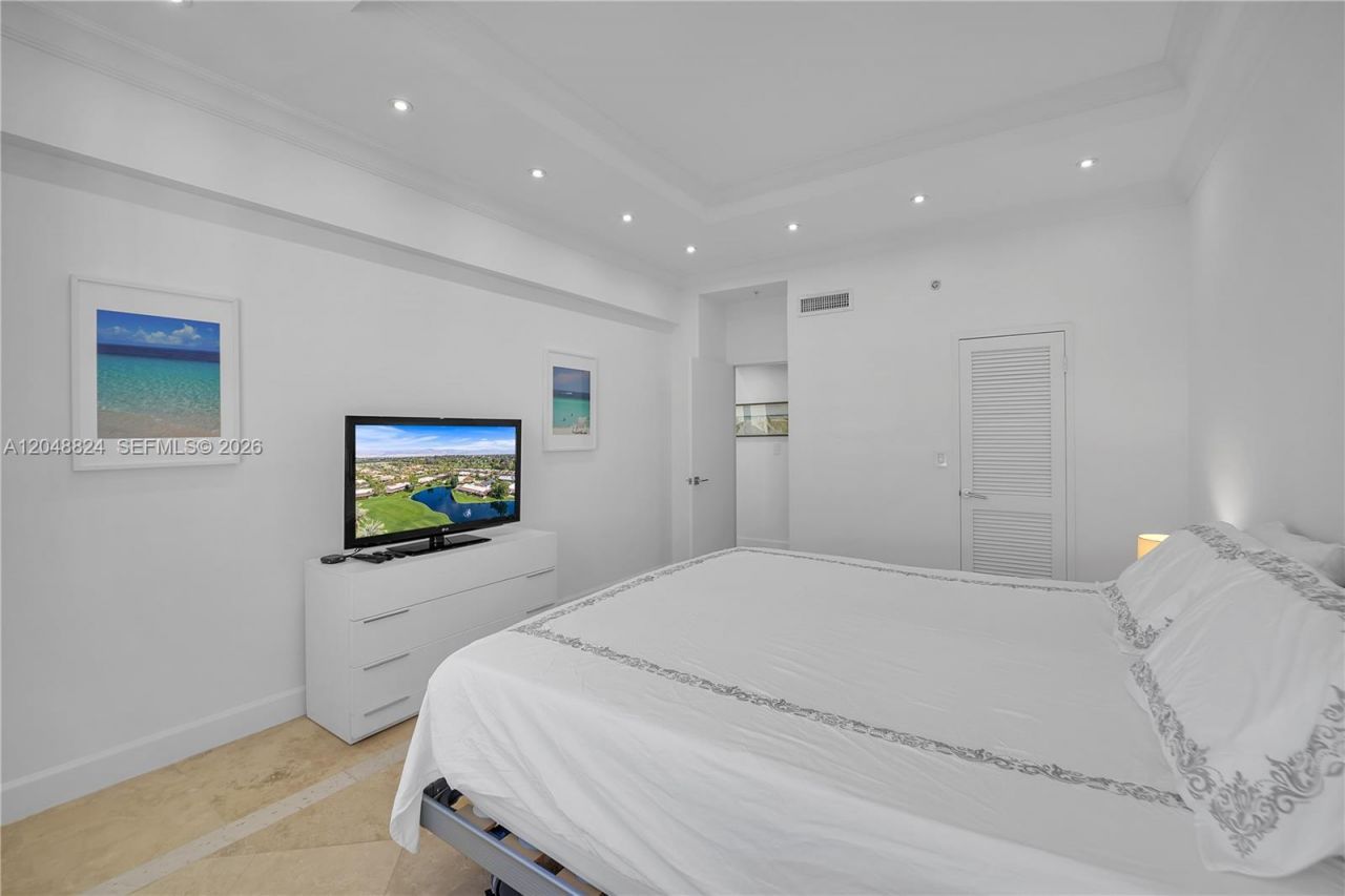 1500 Bay Rd , Unit 1512S, Miami Beach, FL 33139 Photo