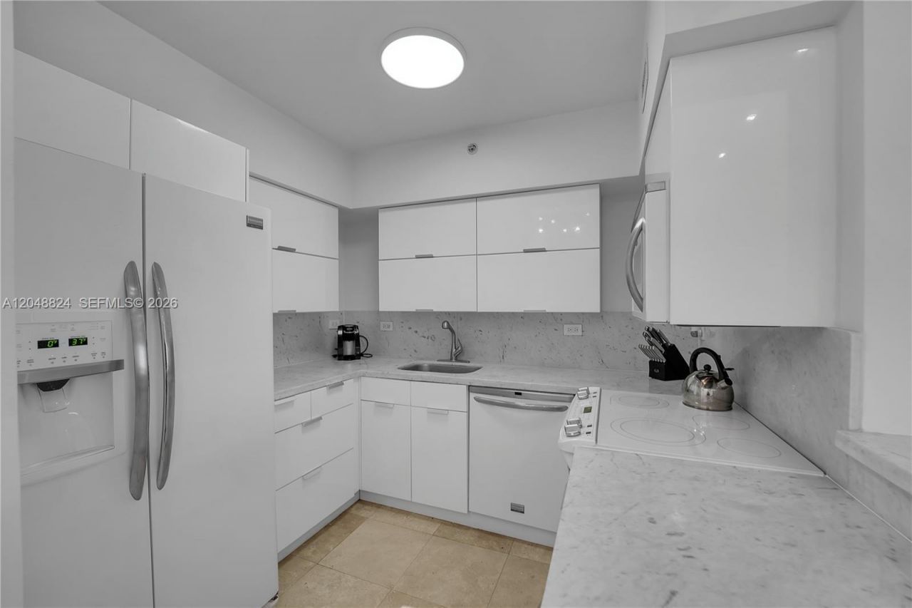1500 Bay Rd , Unit 1512S, Miami Beach, FL 33139 Photo