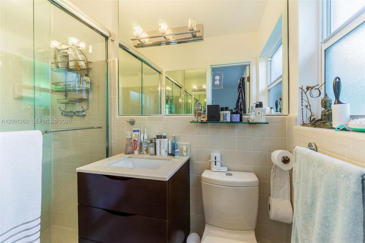8125 SW 136th , Pinecrest, FL 33156 Photo