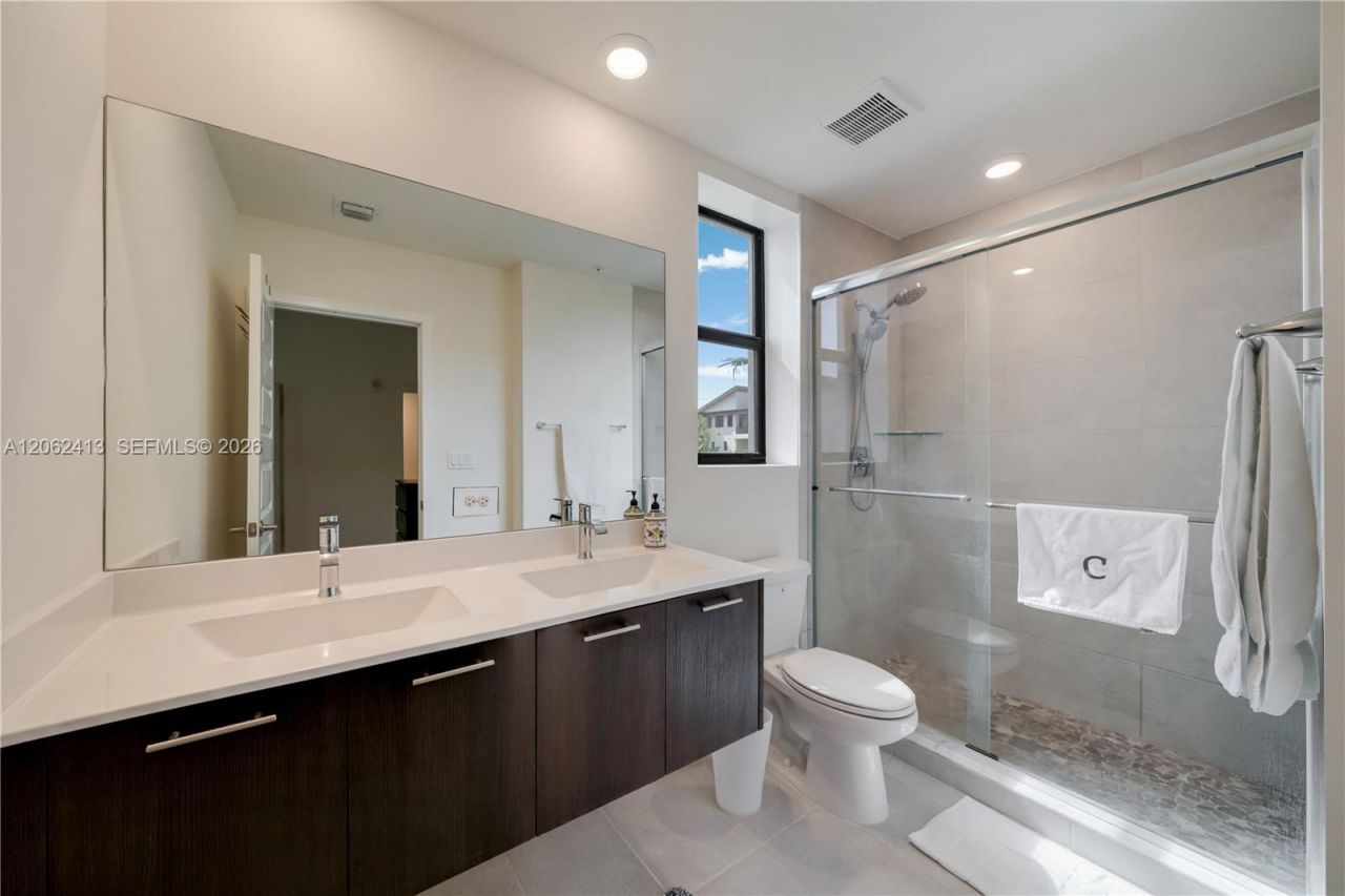10425 NW 82nd St, Unit 4, Doral, FL 33178 Photo