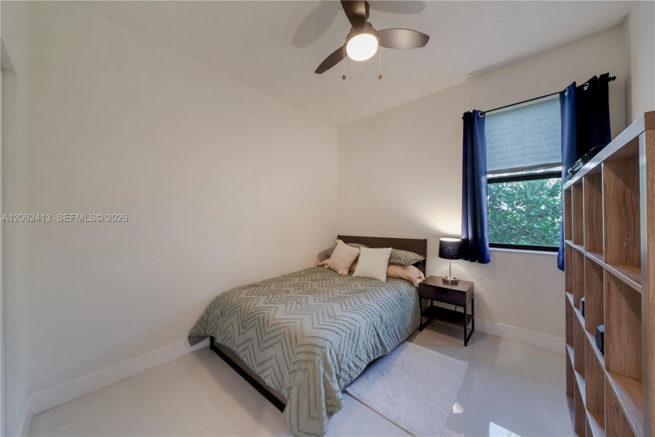 10425 NW 82nd St, Unit 4, Doral, FL 33178 Photo