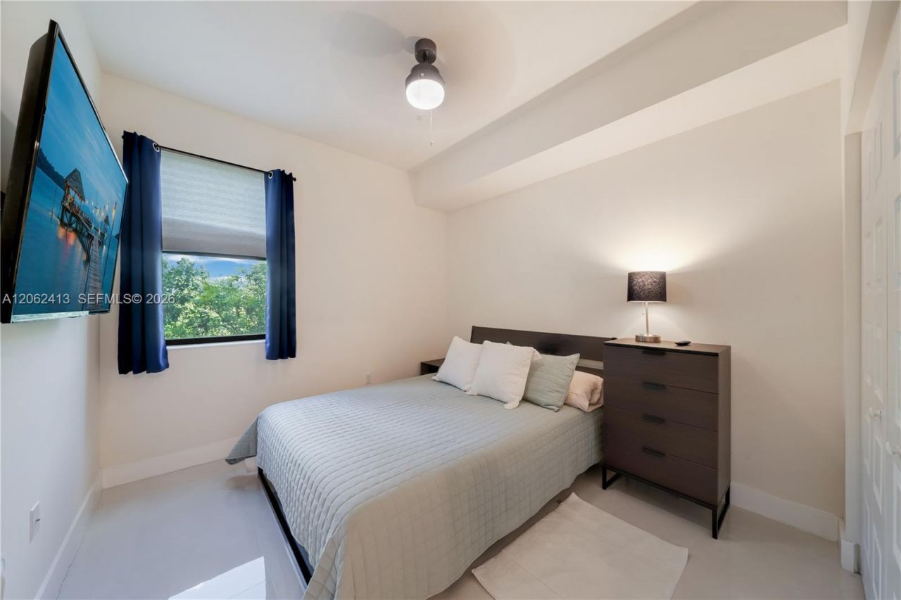 10425 NW 82nd St, Unit 4, Doral, FL 33178 Photo