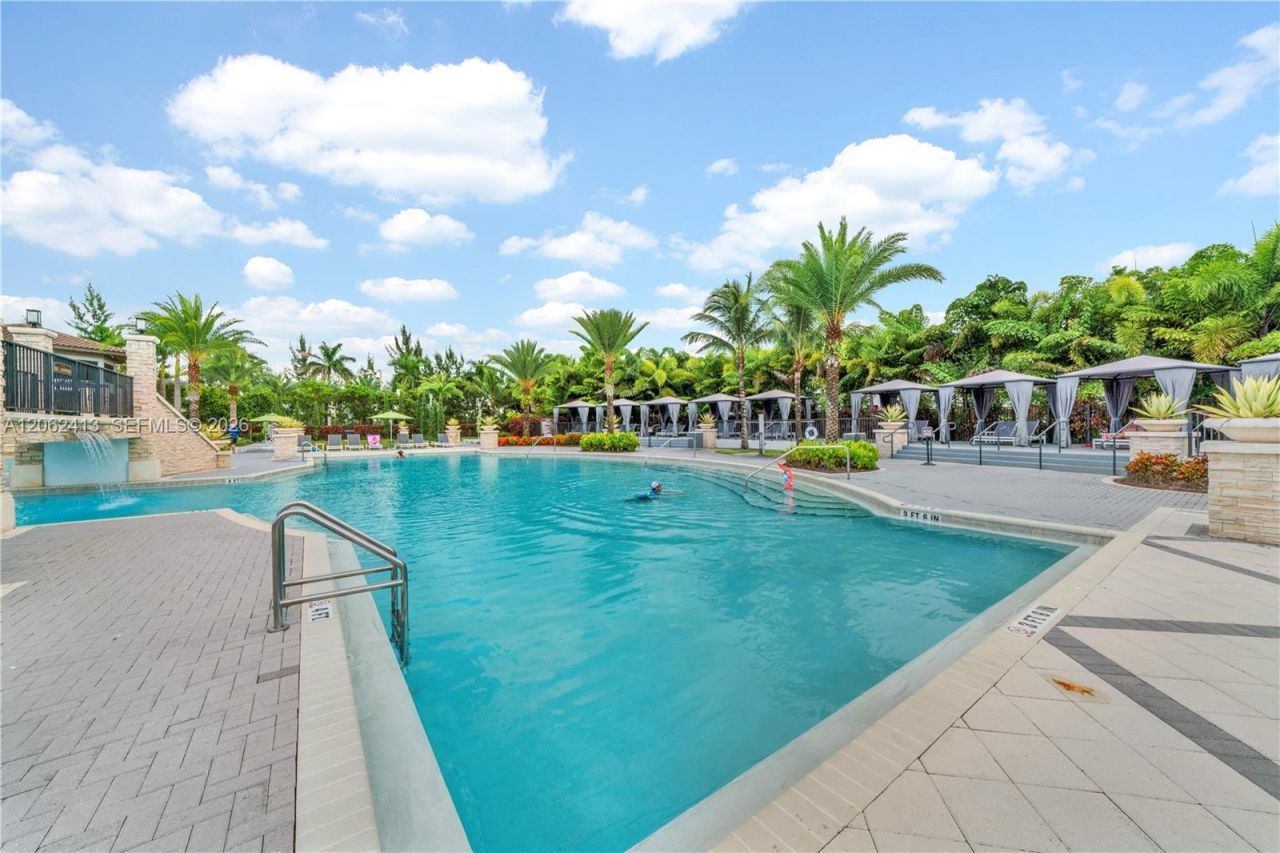 10425 NW 82nd St, Unit 4, Doral, FL 33178 Photo