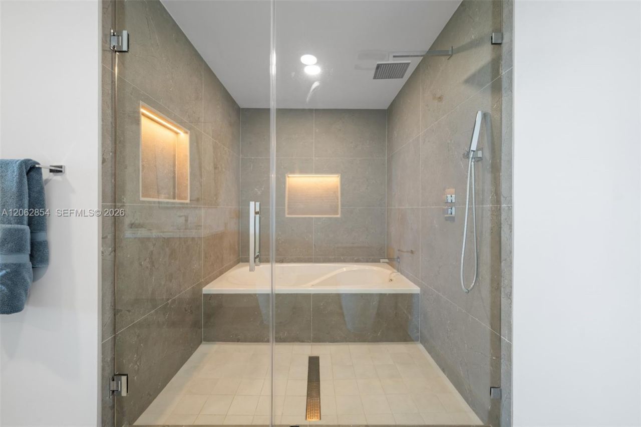 888 Biscayne Blvd, Unit 2009, Miami, FL 33132 Photo