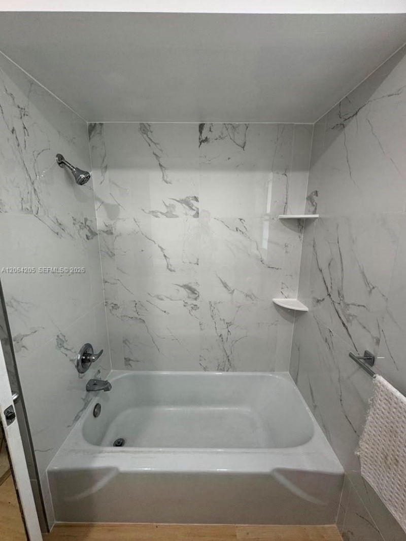 700 Layne Blvd, Unit 115, Hallandale Beach, FL 33009 Photo