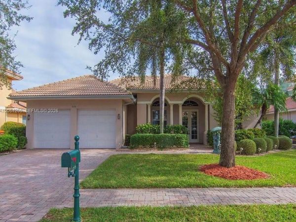 6124 57th Court , Vero Beach, FL 32967