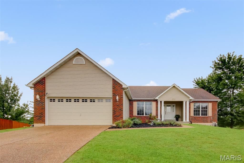 130 Wild Pigeon Ct , O Fallon, MO 63368 Main Photo