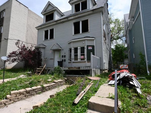 608 N 30th STREET, Milwaukee, WI 53208