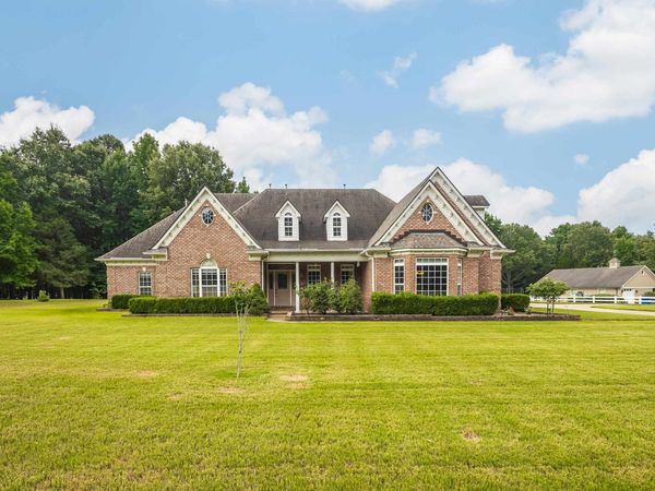 10465 BENTBROOKE DR, Lakeland, TN 38002