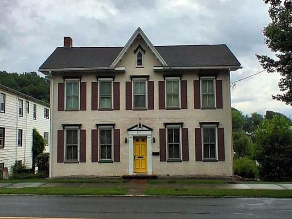 215 N SPRING STREET , EVERETT, PA 15537