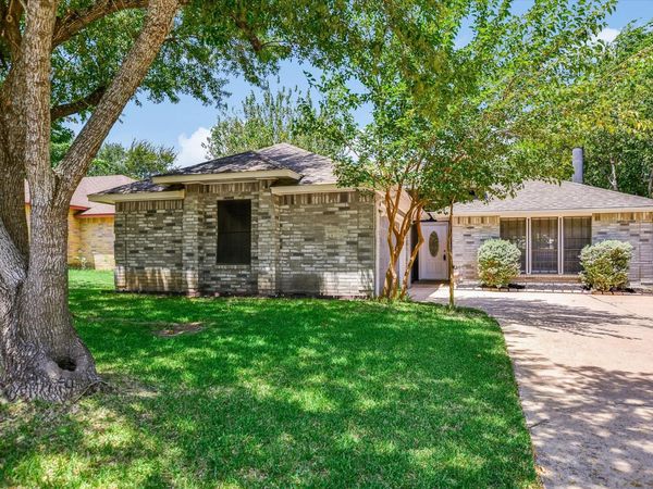 1705 Laurel LN, Leander, TX 78641