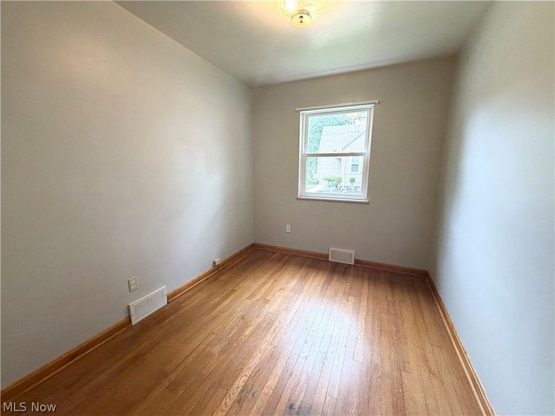 546 Belvedere Avenue NE, Warren, OH 44483 Photo 12