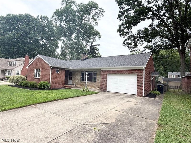 546 Belvedere Avenue NE, Warren, OH 44483 Photo 2