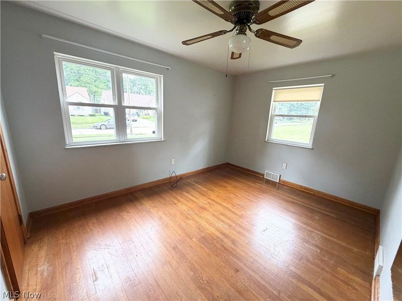 546 Belvedere Avenue NE, Warren, OH 44483 Photo 9