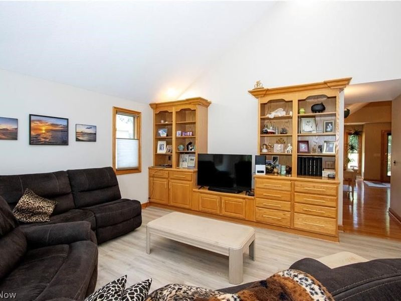 4366 Woodlake Trail , Wooster, OH 44691 Photo 9