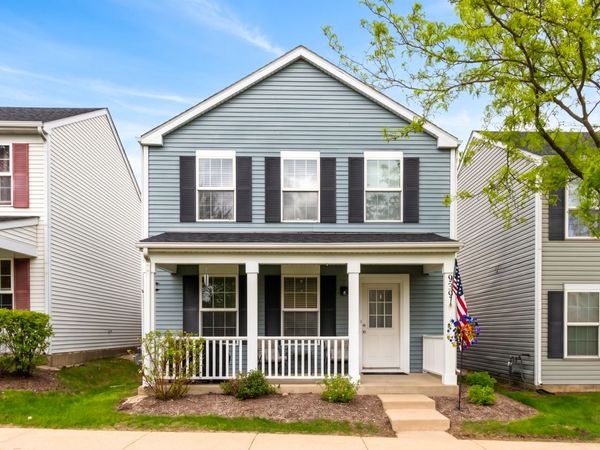 939 Four Seasons Boulevard , Aurora, IL 60504