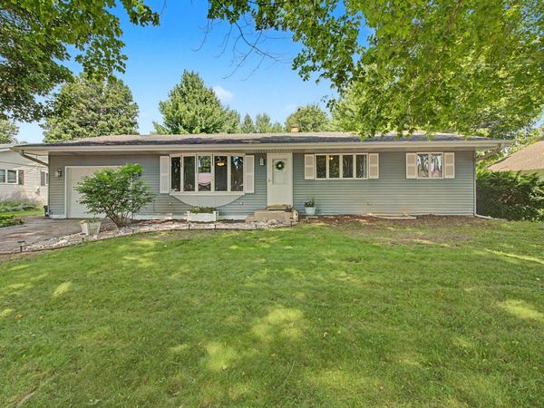 120 W Eisenhower Street , Waterman, IL 60556