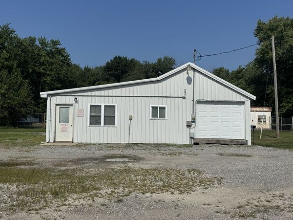 1815 Forest Avenue , Mt Vernon, IL 62864