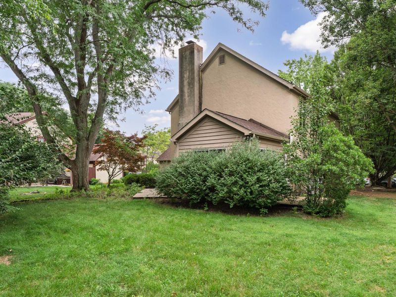358 Glen Meadow Court, Dublin, OH 43017 Photo 4
