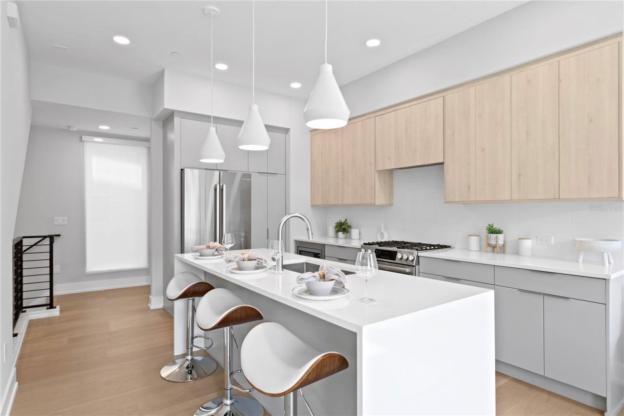 368 6th Street S, Unit 1, Saint Petersburg, FL 33701 Photo