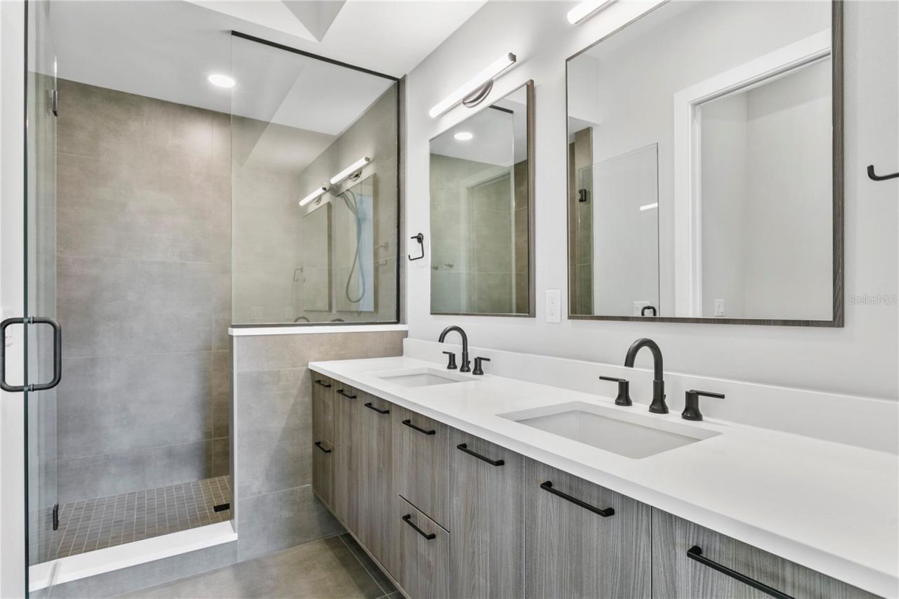 368 6th Street S, Unit 1, Saint Petersburg, FL 33701 Photo