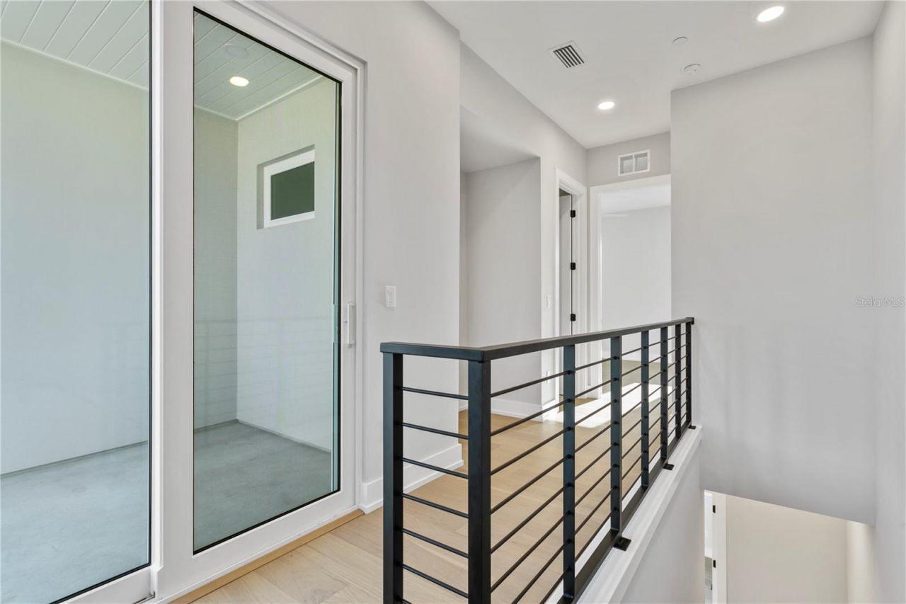 368 6th Street S, Unit 1, Saint Petersburg, FL 33701 Photo