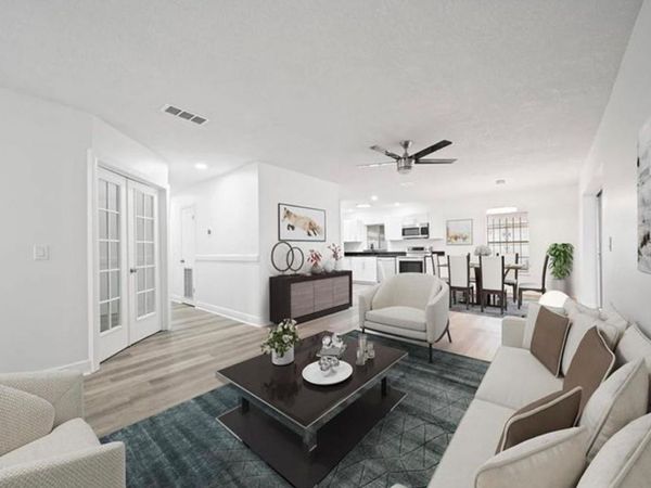 7013 SALINAS COURT , TAMPA, FL 33634