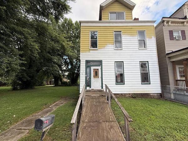 27 Virginia Street, Wheeling, WV 26003