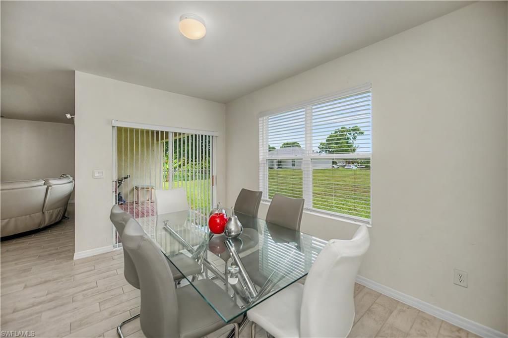 152 SE 27th Ter, Cape Coral, FL 33904 Photo