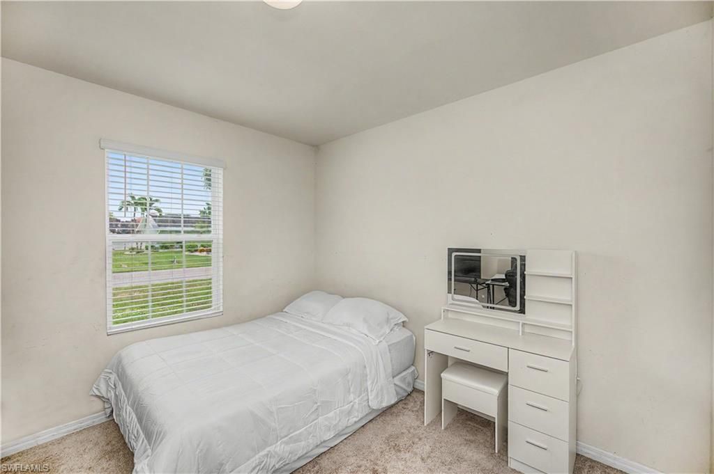 152 SE 27th Ter, Cape Coral, FL 33904 Photo