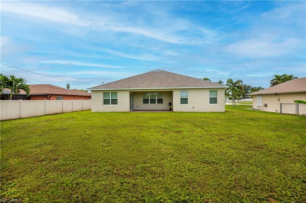 152 SE 27th Ter, Cape Coral, FL 33904 Photo