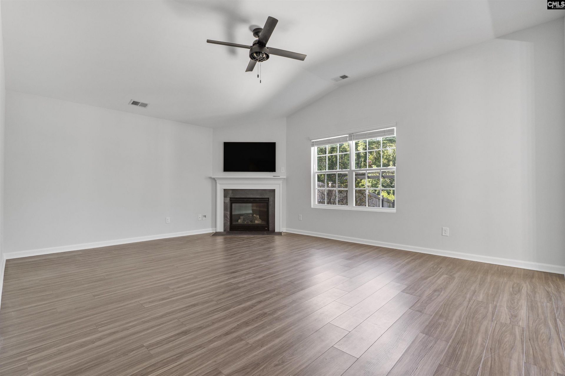 301 Ollivander Lane  Photo 11