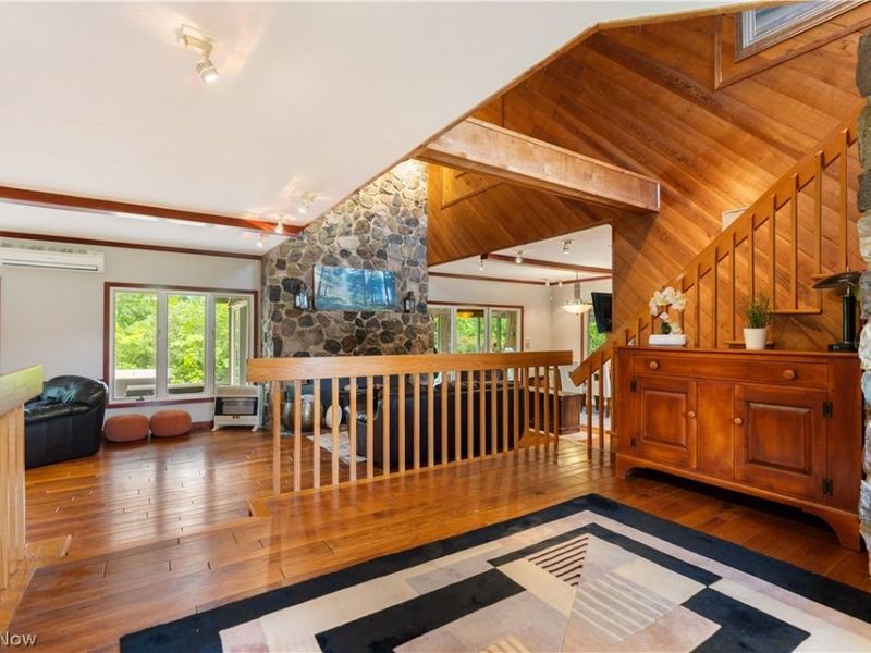 5587 Charleston Road , Newton Falls, OH 44444 Photo 7