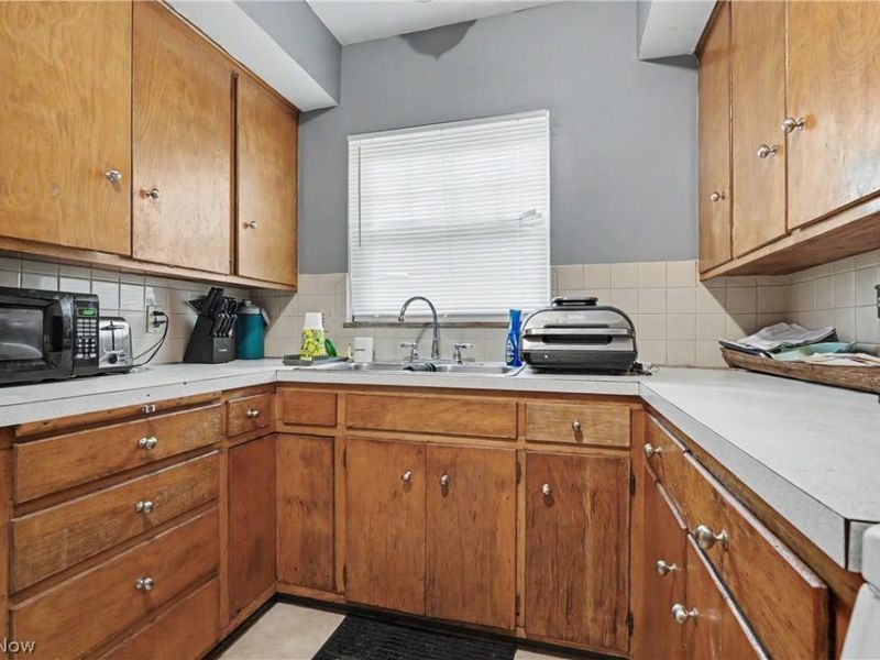 2039 4th Street , Cuyahoga Falls, OH 44221 Photo 18