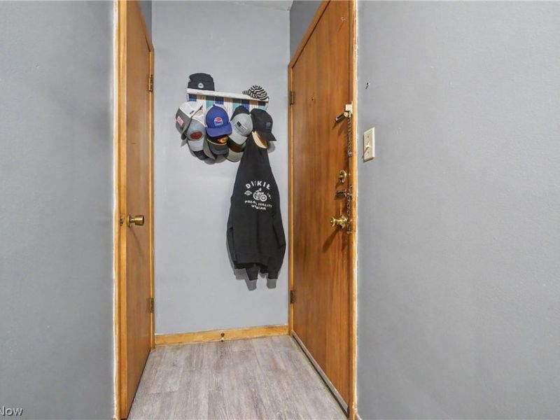 2039 4th Street , Cuyahoga Falls, OH 44221 Photo 23