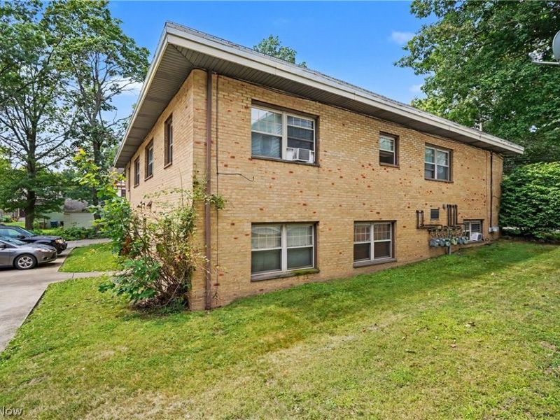 2039 4th Street , Cuyahoga Falls, OH 44221 Photo 31