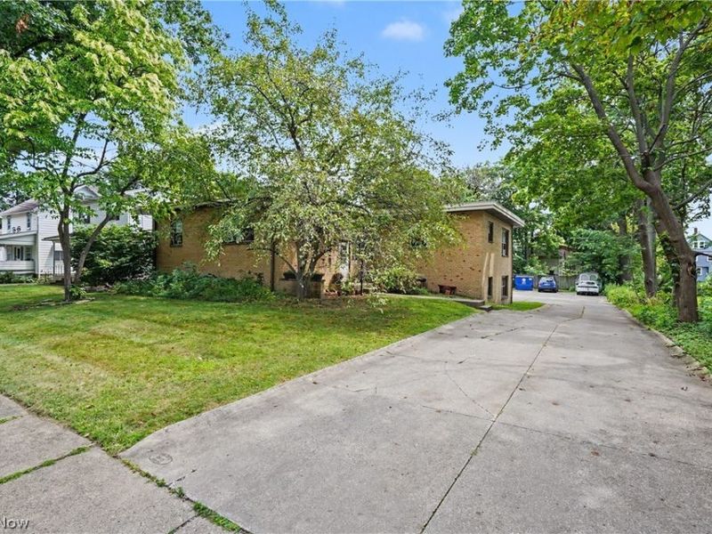 2039 4th Street , Cuyahoga Falls, OH 44221 Photo 37