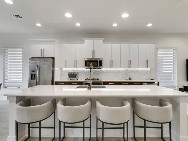 5029 GRANDIFLORA Road, Palm Beach Gardens, FL 33418