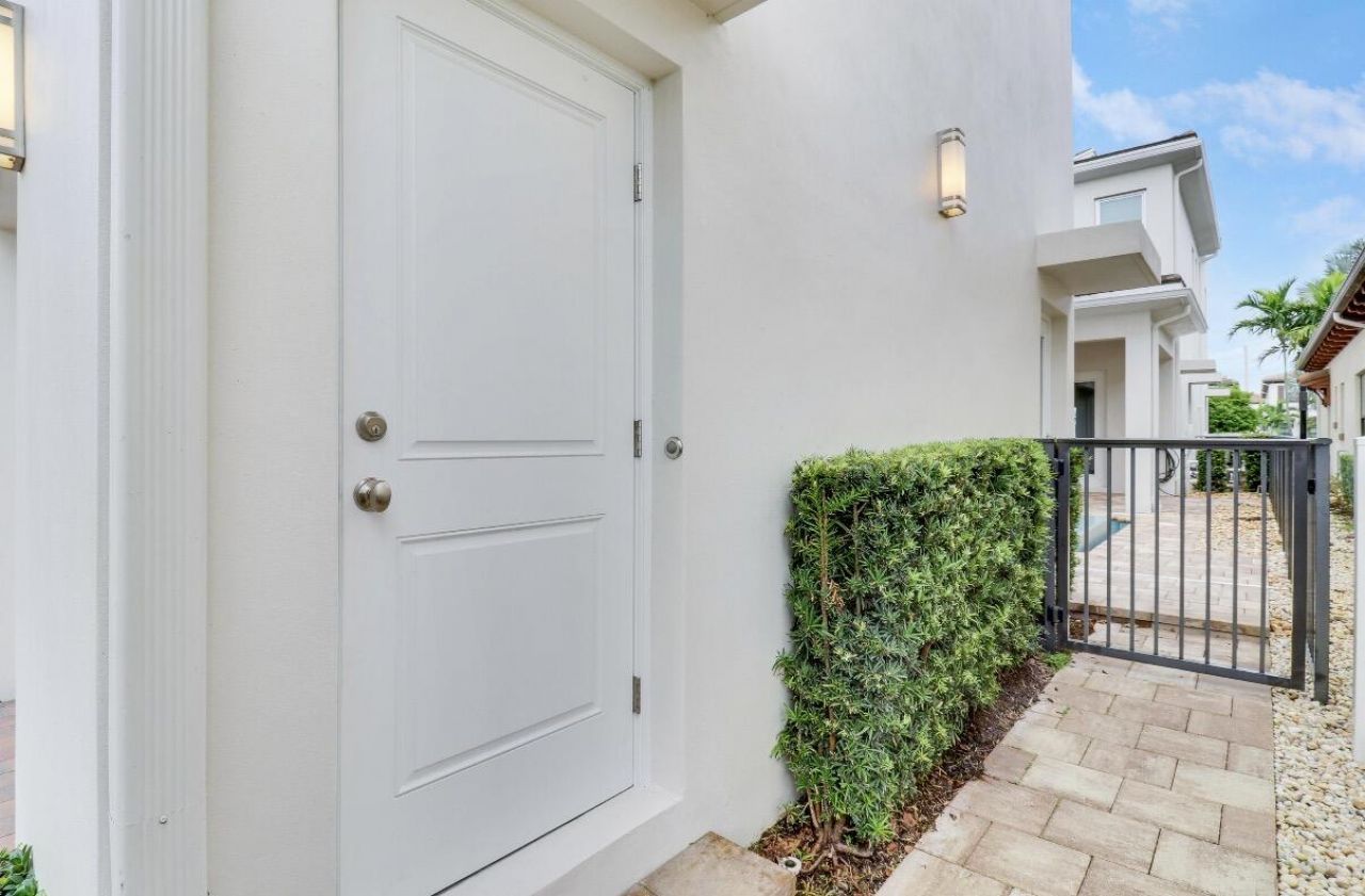 5029 Grandiflora Road, Palm Beach Gardens, FL 33418 Photo