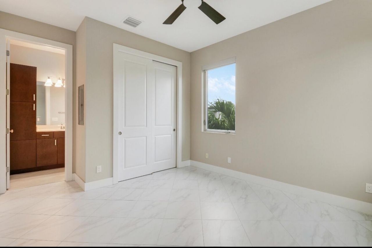 5029 Grandiflora Road, Palm Beach Gardens, FL 33418 Photo