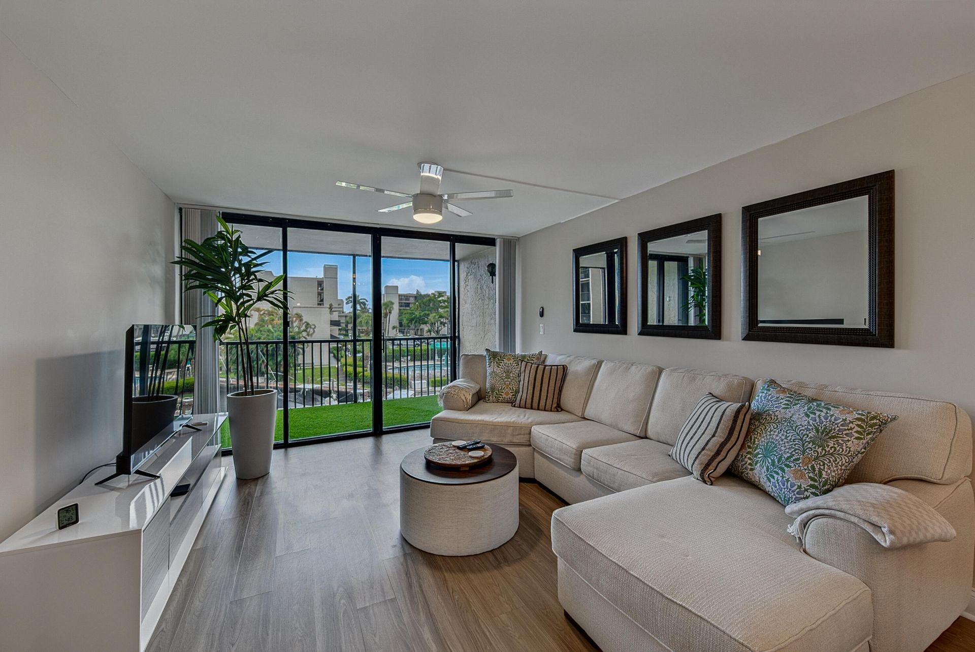 4 Royal Palm Way, Unit 3020, Boca Raton, FL 33432 Photo