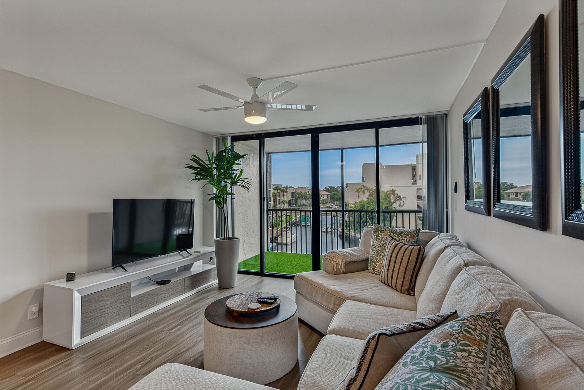 4 Royal Palm Way, Unit 3020, Boca Raton, FL 33432 Photo