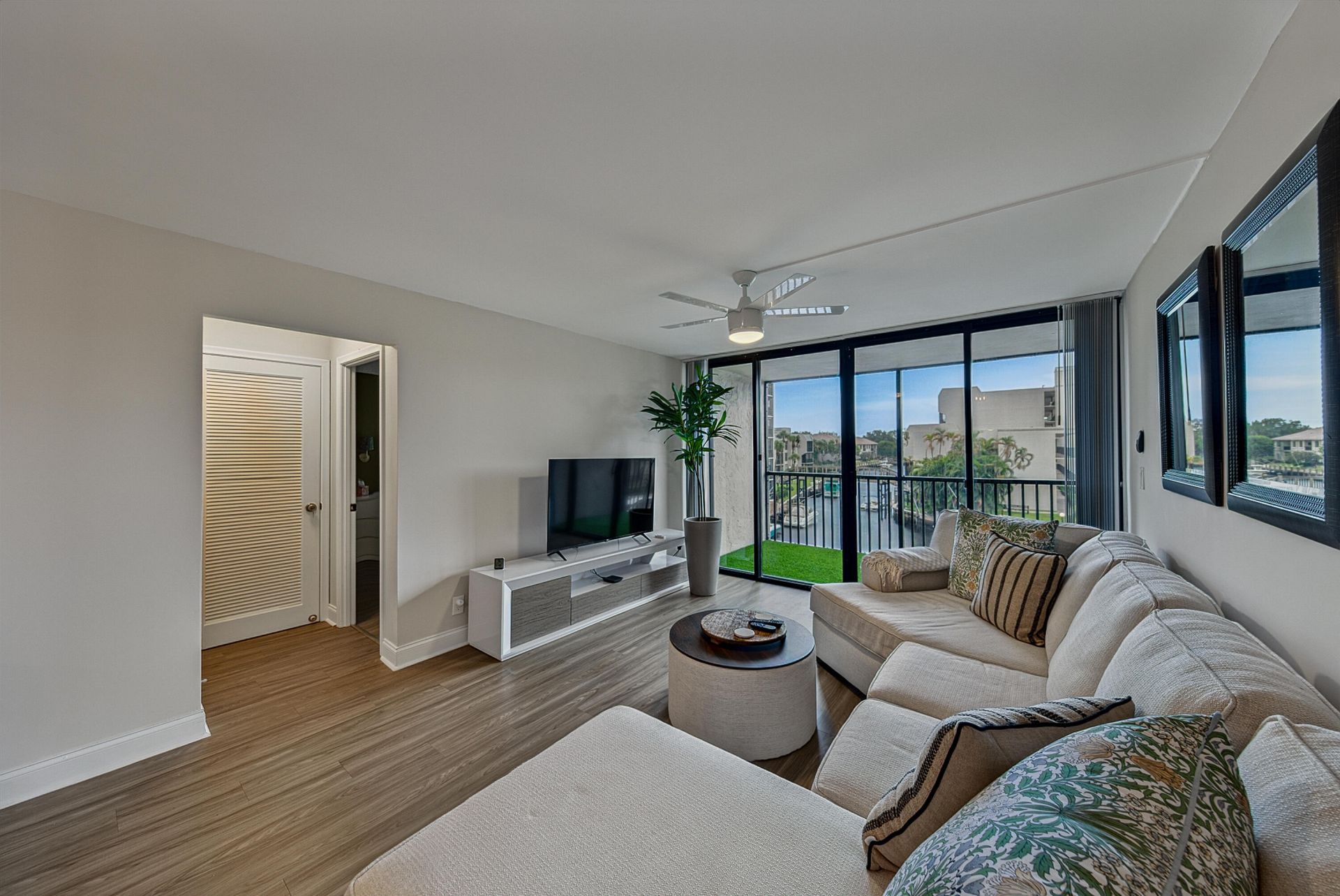 4 Royal Palm Way, Unit 3020, Boca Raton, FL 33432 Photo