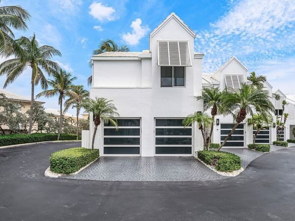 2115 S Ocean Boulevard, Unit 14, Delray Beach, FL 33483
