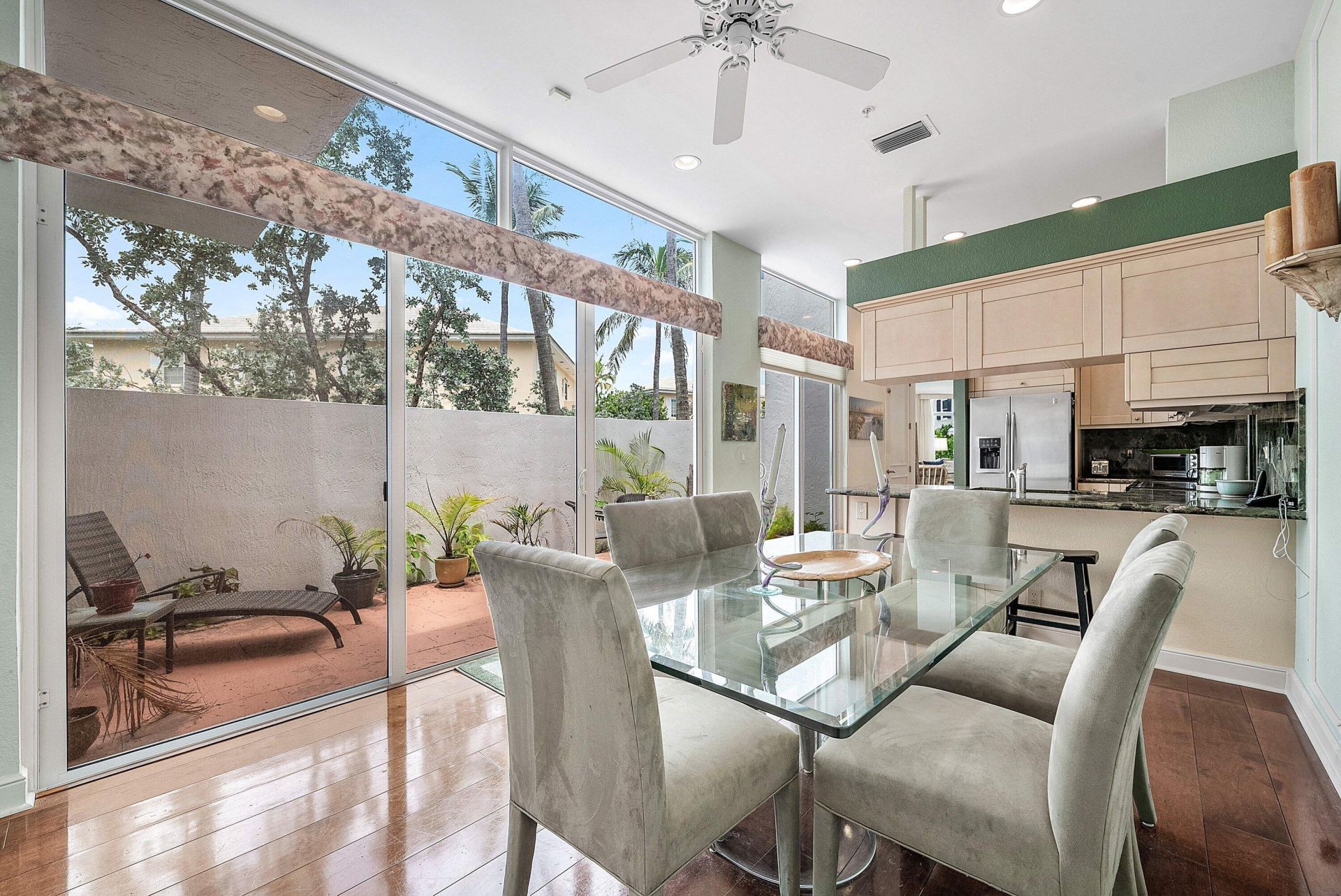 2115 S Ocean Boulevard, Unit 14, Delray Beach, FL 33483 Photo