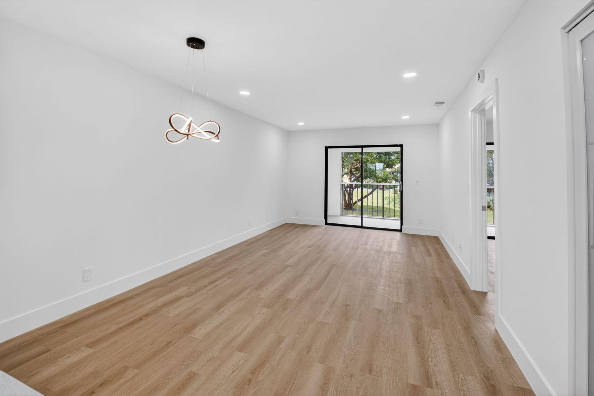 100 W Hidden Valley Boulevard, Unit 502, Boca Raton, FL 33487 Photo